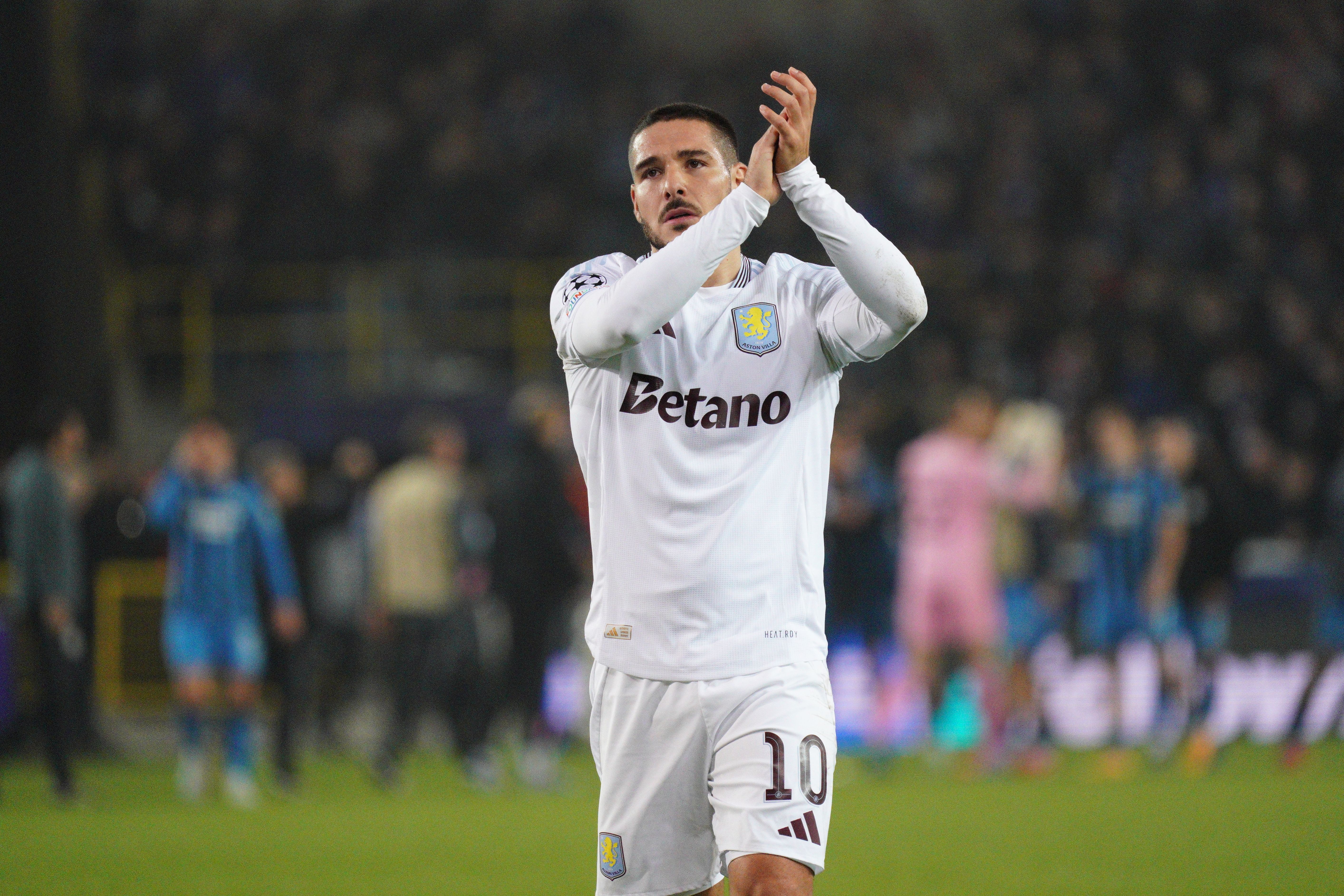 手机游戏下载-今夜欧超杯传出新动向，勒沃库森官宣签约，管理层表态——气氛紧张，资深球员宣示担当的简单介绍